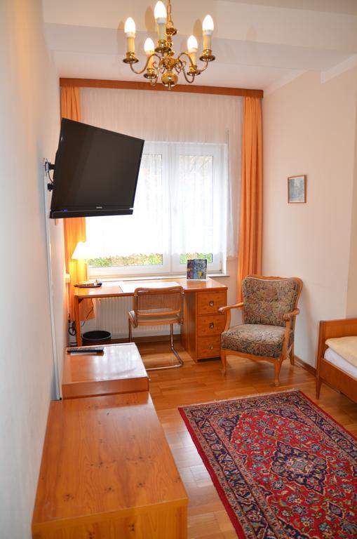 Hotel Waldersee Ганновер Экстерьер фото